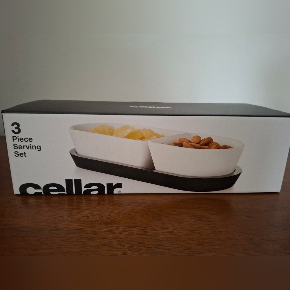 Macy's The Cellar Black and White Serving Set - New In Box